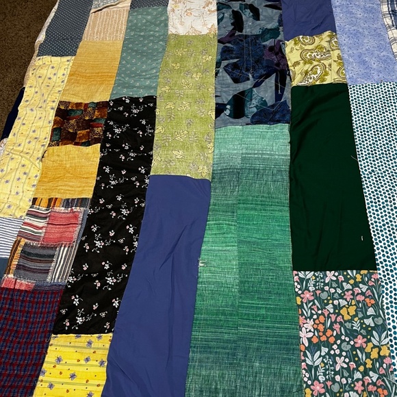 Hand Made Rag Quilt - Picture 7 of 8